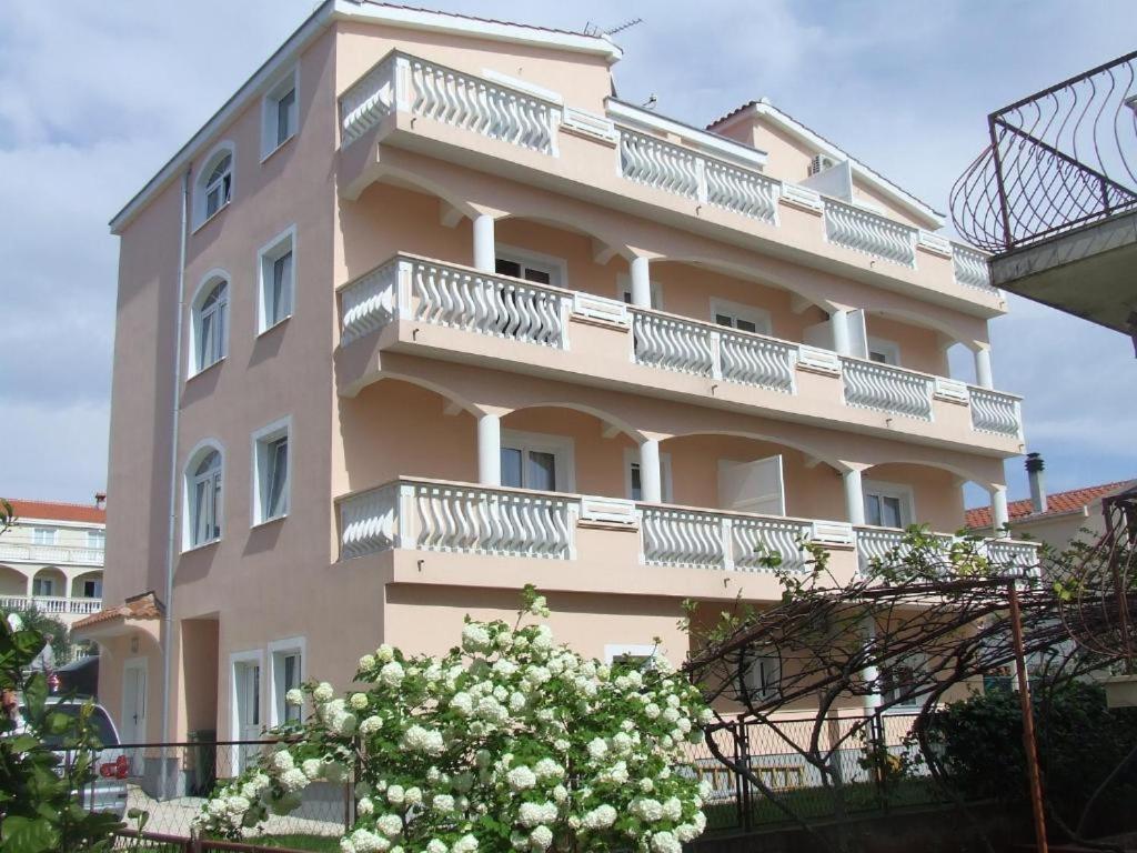 Rooms & Apartments Ana 2 Zadar Exterior foto